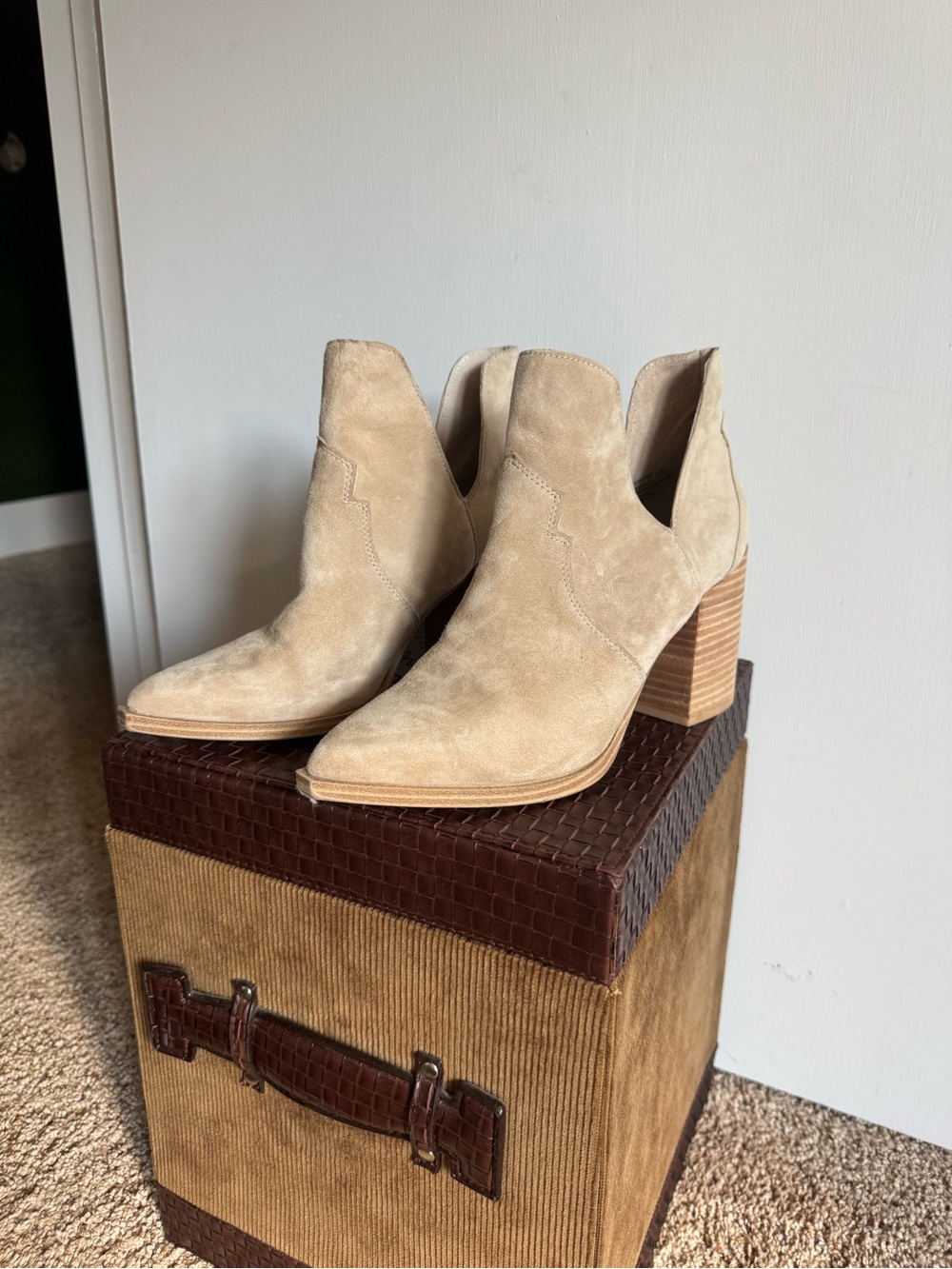 Steve Madden Beige Suede Cutout Ankle Booties